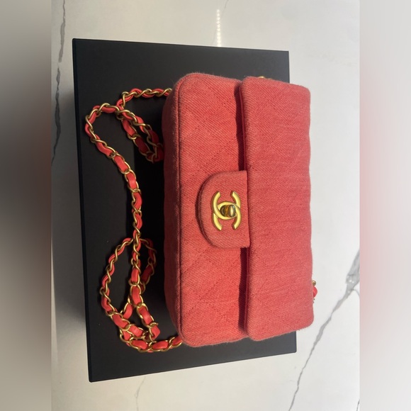 Chanel Pink Mini Flap Bag - Picture 4 of 14